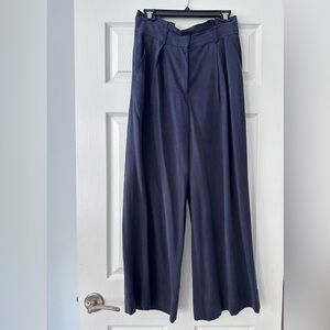 Elie Tahari high waisted, wide leg navy pants Size 2
